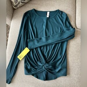 All in Motion Long Sleeve Shirt Sz L